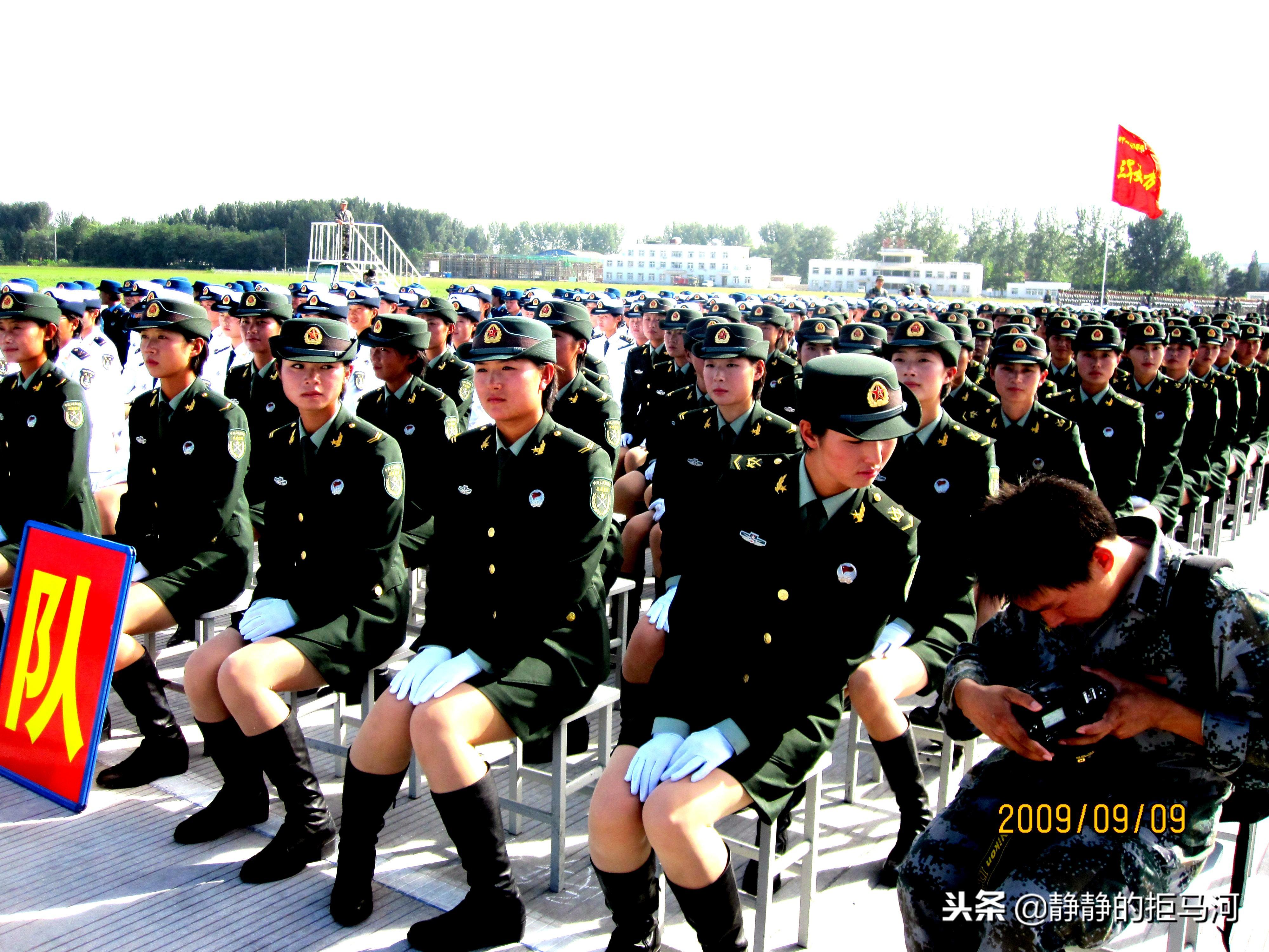 閱兵扭錯(cuò)頭的士兵怎么樣了？深入了解事件背后的故事，閱兵扭錯(cuò)頭的士兵后續(xù)如何？事件背后的故事揭秘