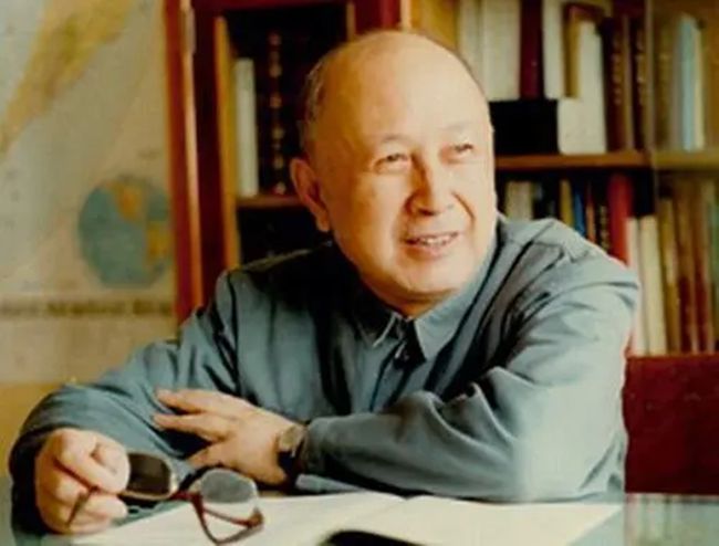 錢學森資料簡介，中國航天之父的傳奇人生，中國航天之父錢學森，傳奇人生的簡介