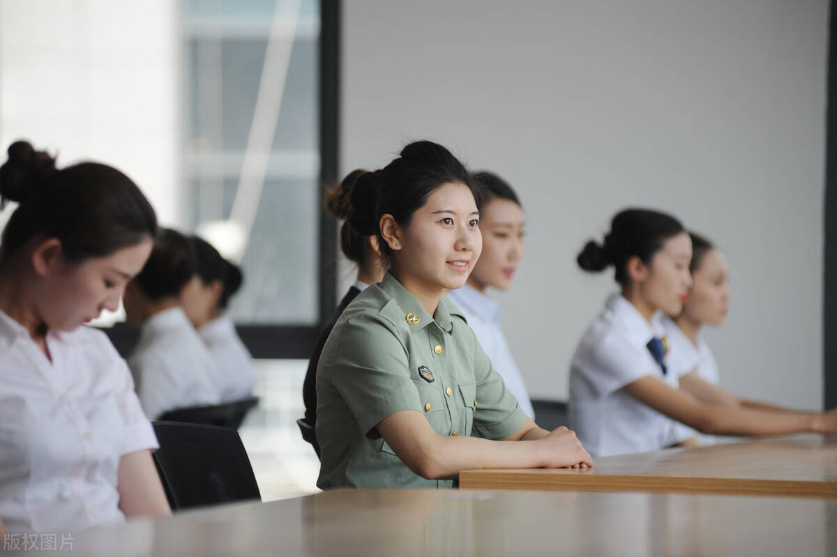 女生考部隊(duì)文職報(bào)考攻略，實(shí)現(xiàn)夢想，從這里起航，女生考部隊(duì)文職報(bào)考攻略，實(shí)現(xiàn)夢想，從文職起航之路