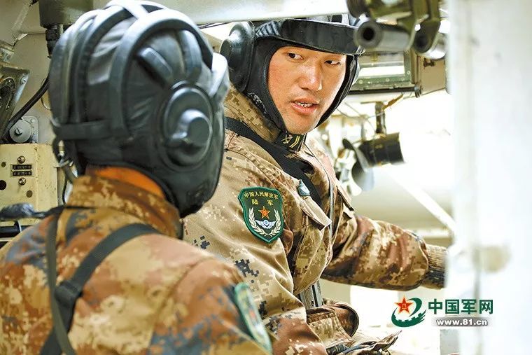 直招士官為何鮮有人搶?zhuān)可疃冉馕霰澈蟮脑?，直招士官為何鮮有人搶?zhuān)可疃忍骄勘澈蟮脑蚺c影響