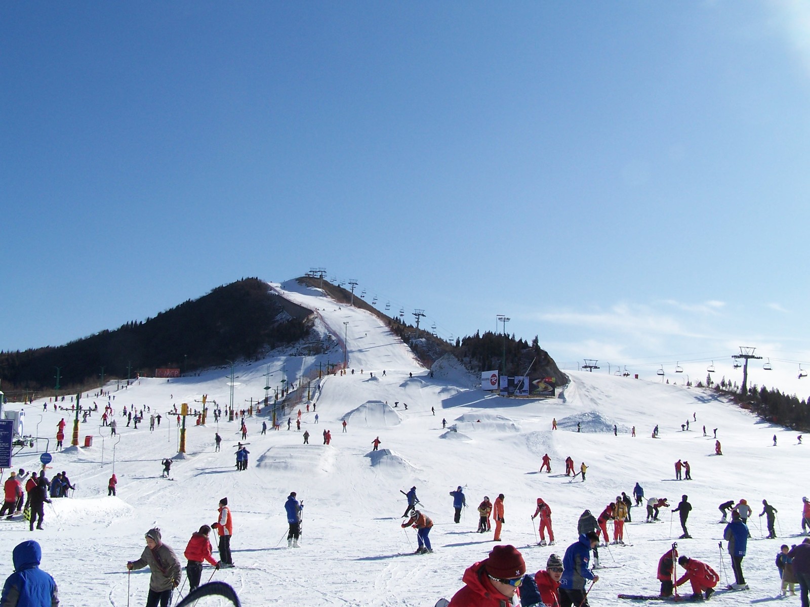 蓮花山滑雪場，體驗冰雪運動的魅力與樂趣，蓮花山滑雪場，冰雪運動的魅力與樂趣體驗之旅
