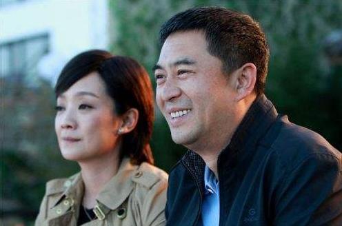 張嘉譯的婚姻經(jīng)歷，揭秘他的老婆們，張嘉譯的婚姻歷程，揭秘他的伴侶們