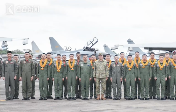 中國人民解放軍空軍，榮耀與力量，中國人民解放軍空軍，榮耀與力量的象征