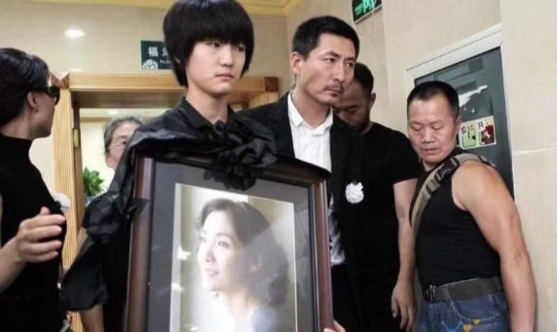 演員張子健，演藝之路與魅力無限，張子健，演藝之路璀璨，魅力無限綻放