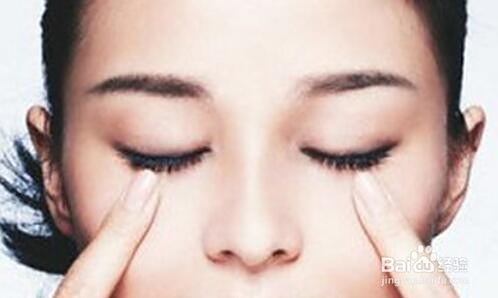 快速消除眼袋的小妙招，實用指南助你煥發(fā)青春光彩，快速消除眼袋秘訣，實用指南重塑青春光彩亮眼魅力