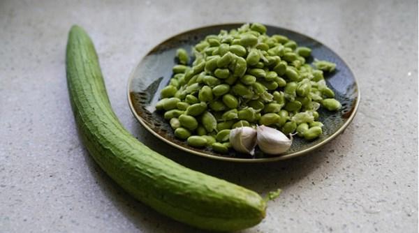 吃什么美白皮膚最快，食物美白秘籍大揭秘，食物美白秘籍，快速美白皮膚的飲食指南