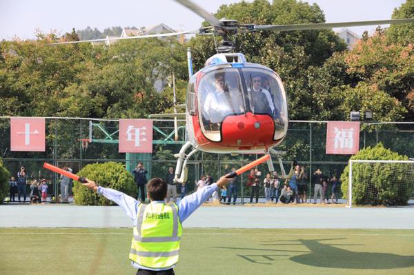 中國(guó)直升機(jī)型號(hào)大全圖片，一覽眾機(jī)型，中國(guó)直升機(jī)型號(hào)大全圖片，眾機(jī)型一覽無(wú)余