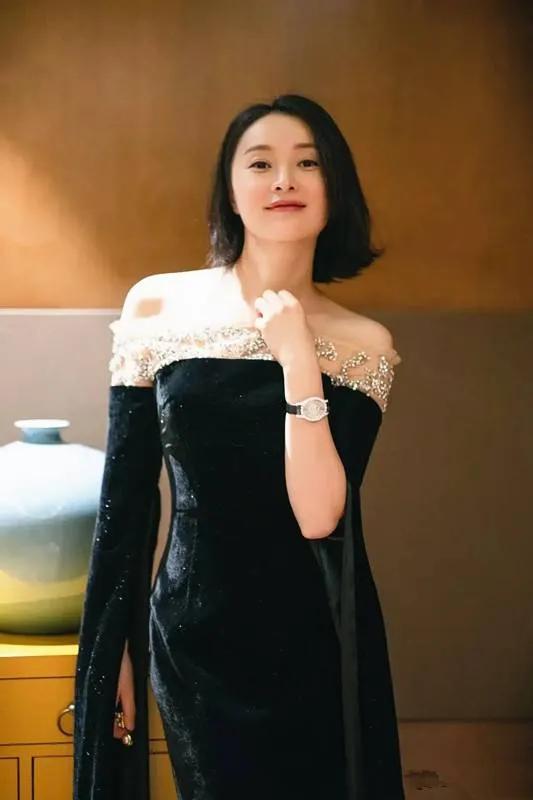 吳越個人資料揭秘，他是否已經(jīng)步入婚姻殿堂？，吳越個人背景揭秘，婚姻狀況成謎？