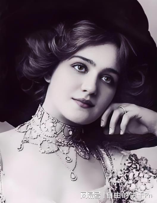 中國(guó)前一百名漂亮女明星圖片，璀璨星光，一覽無(wú)余，中國(guó)璀璨女星，前百名漂亮女明星圖片全景展示