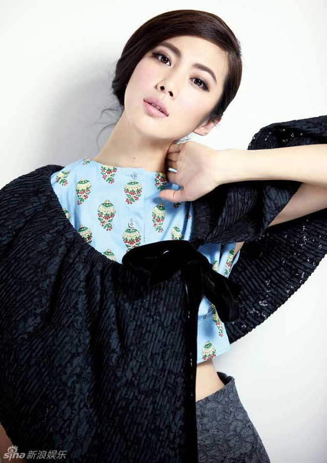 王珂?zhèn)€人資料、圖片及年齡，全面揭示一位引人注目的公眾人物，王珂?zhèn)€人資料大揭秘，圖片、年齡及引人注目的公眾形象展現(xiàn)眼前